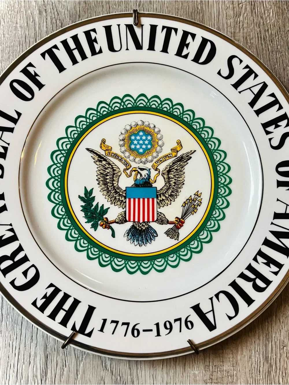 Antique 1976 Bicentennial Great Seal of the United States Decorative Plate
